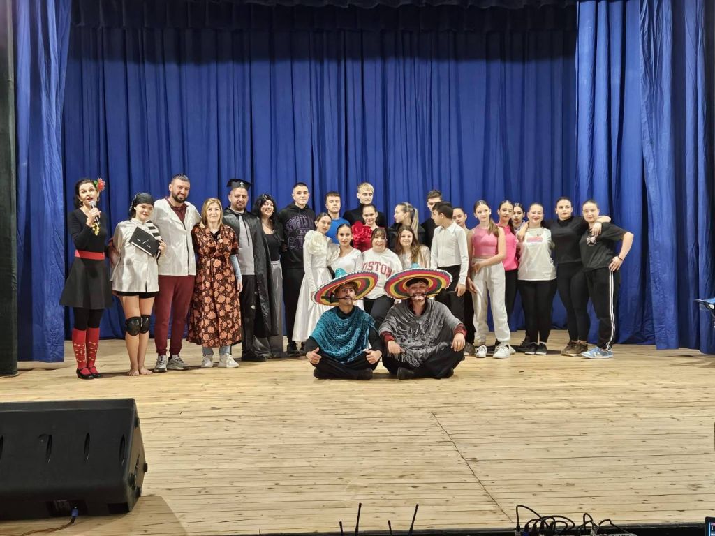 "Бешкови потомци - пеят и танцуват" в с. Горни Дъбник и с. Бъркач - НЧ Илия Бешков - Долни Дъбник